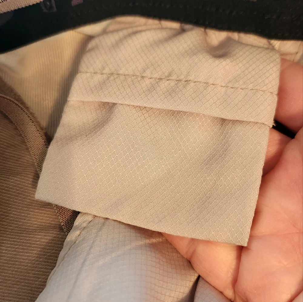 Voyager Men's Tan Shorts, Size‎ XL